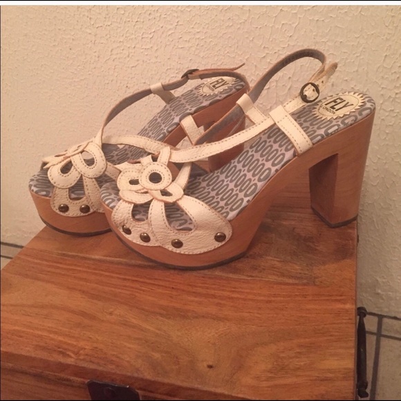 Fly London - Picture 1 of 5